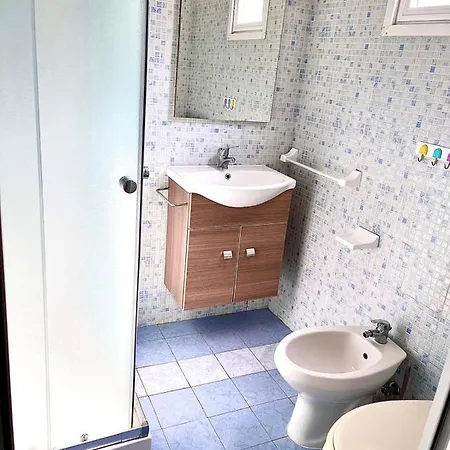 Village Garden Kamp alanı Ardea