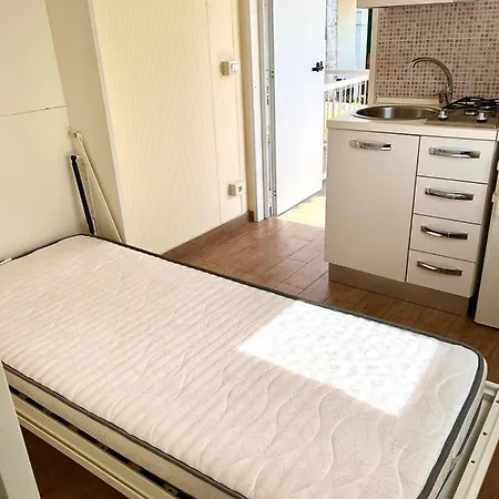 Village Garden Κάμπινγκ